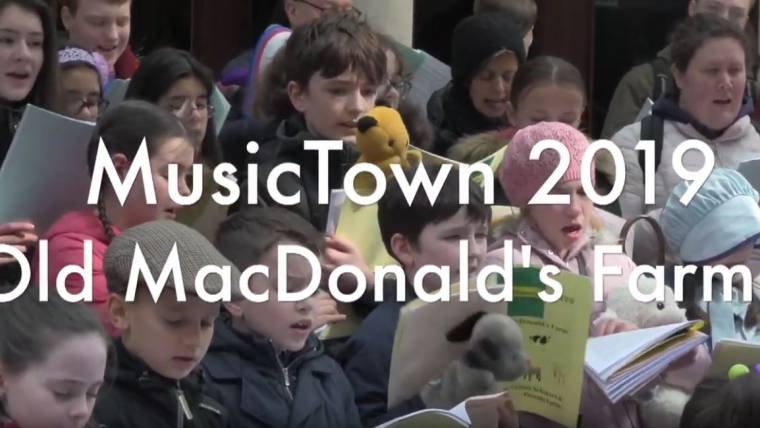 MusicTown 2019 ‘Old MacDonald’s Farm’ The Lassus Scholars & Piccolo Lasso
